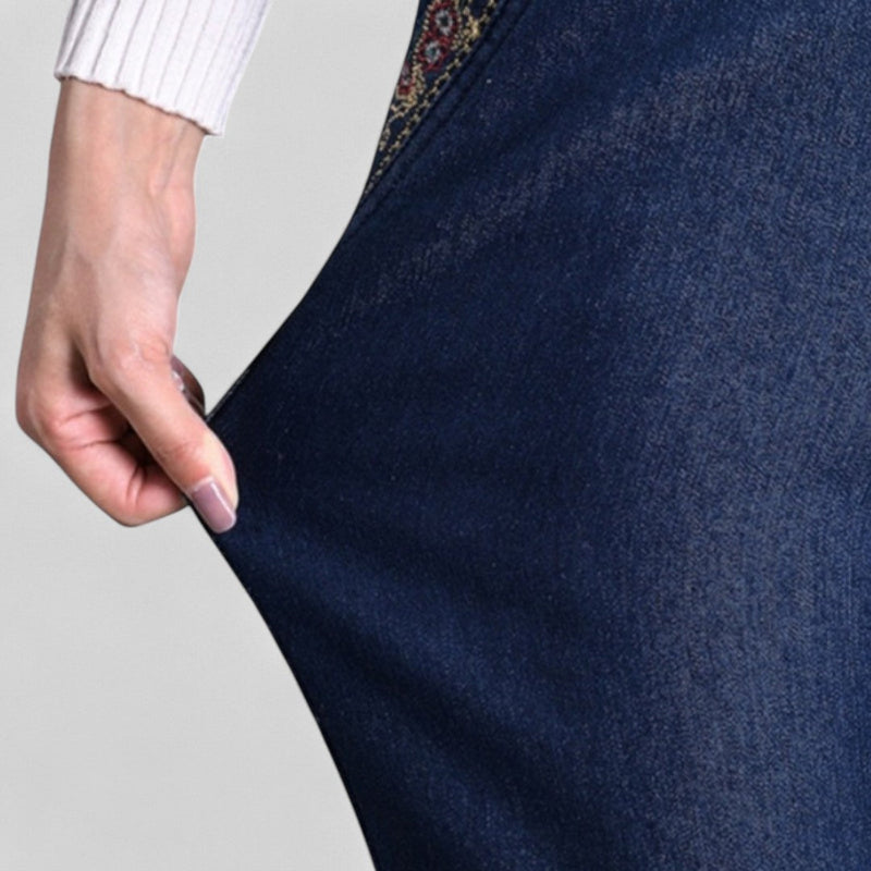 Colombe – Jean femme à poches latérales et taille élastique